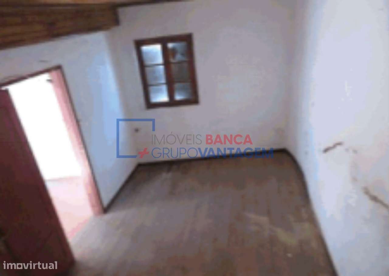 Moradia para Reabilitar | Godinhela  Miranda do Corvo | 27.000 € - Grande imagem: 5/13
