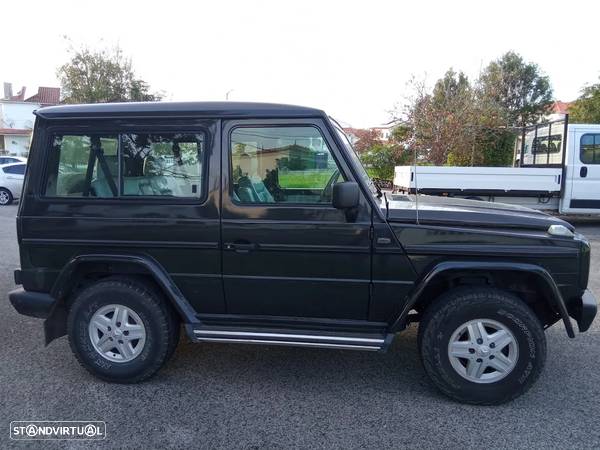 Mercedes-Benz G 300 GD - 2