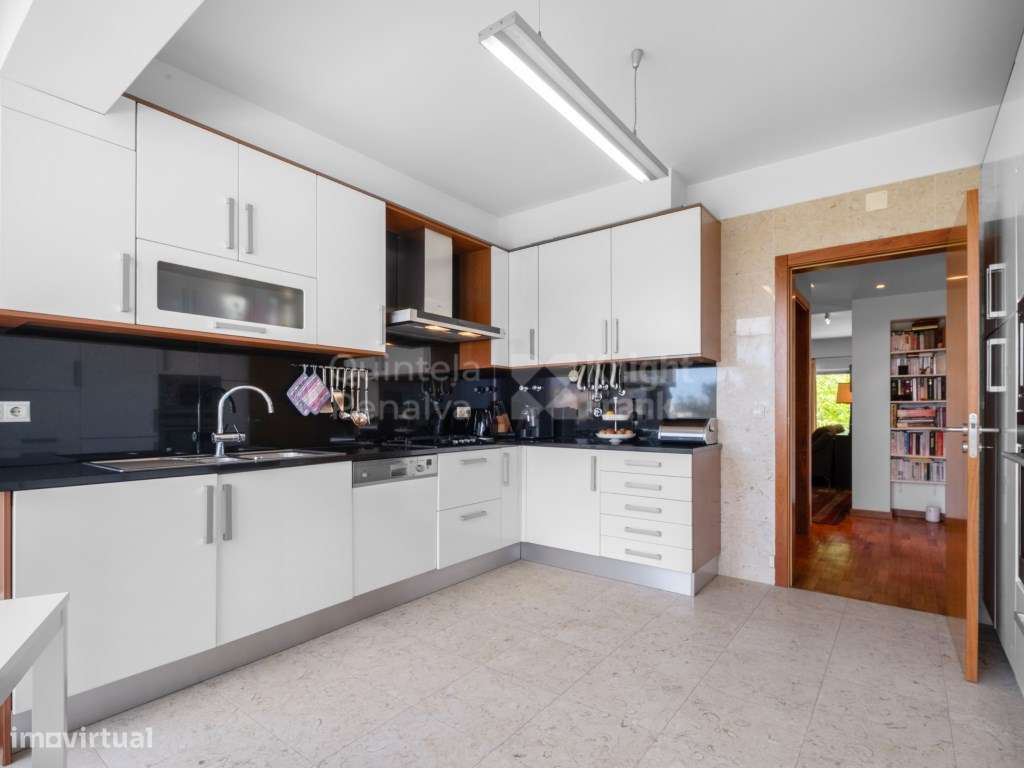 Apartamento T2 convertido em T1 na Costa da Guia, Cascais-14