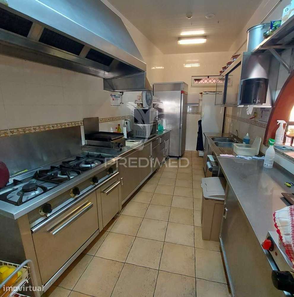 Espaço Comercial de dois pisos na Vila de Alpiarça,Santarém. - Grande imagem: 4/20