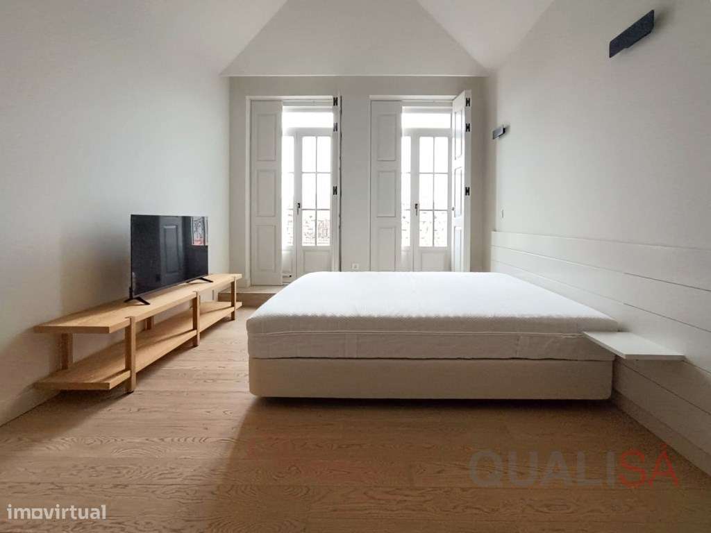 Apartamento T0 novo com varanda, equipado e mobilado, localizado no... - Grande imagem: 5/23