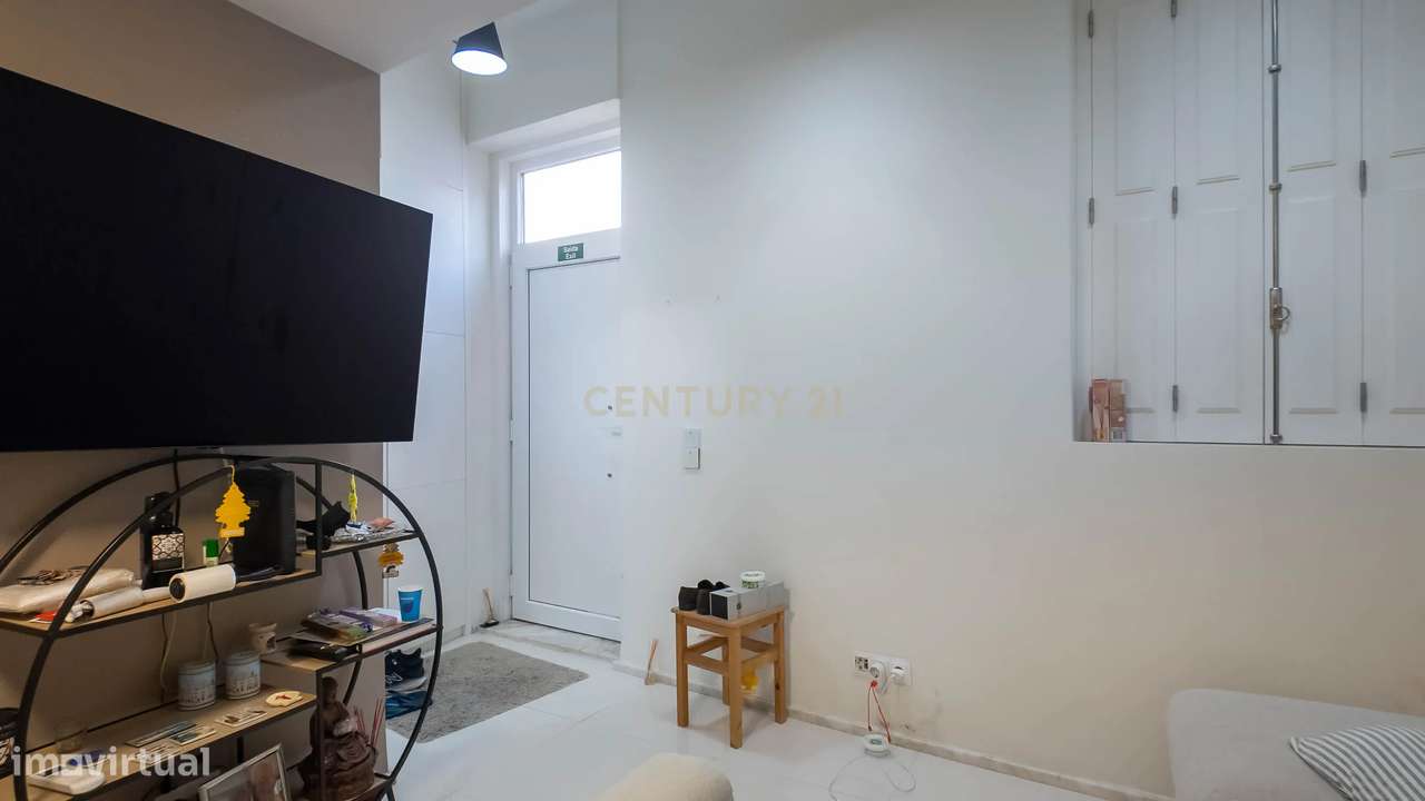 Arrenda-se Moradia T2  com terraço e jacuzzi– Rua Conde Vilas Boas, 18 - Grande imagem: 3/30