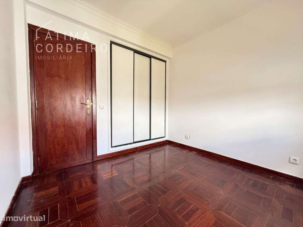 Moradia em Banda T4 no Feijó - Espaço, Conforto e Excelente Localiz...-19