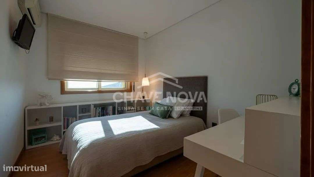 Moradia Isolada V4 c/ Jardim e Piscina em Oliveira de Azeméis-13