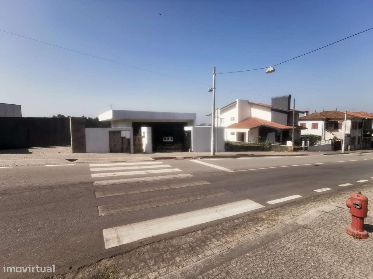 Moradia T4 Nova com Jardim e Garagem - Grande imagem: 4/6