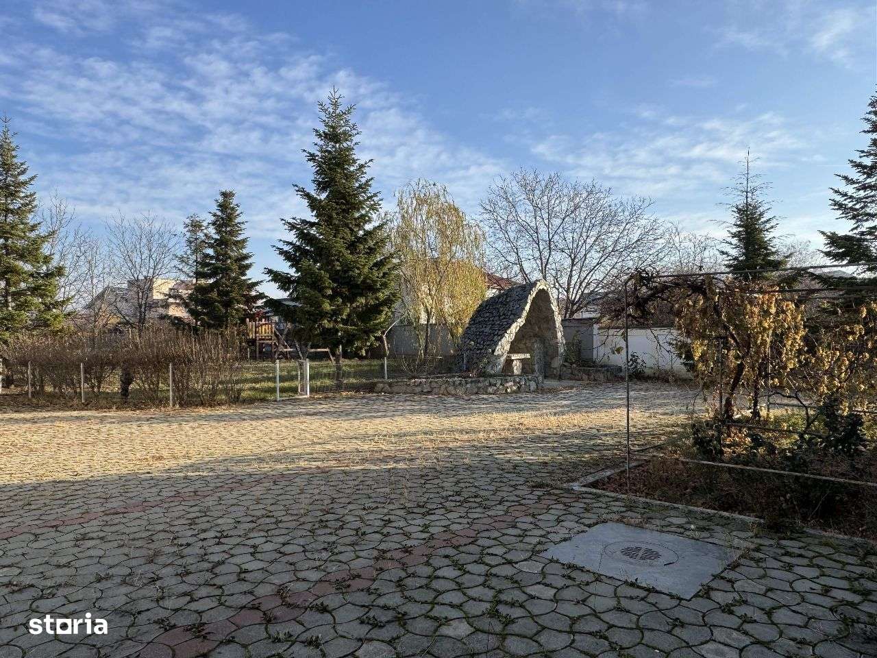 CLADIRE - GRADINITA, S+P+1+M, SD=1035 mp, Teren = 6168 mp, str.Plevnei - Imagine principală: 4/20