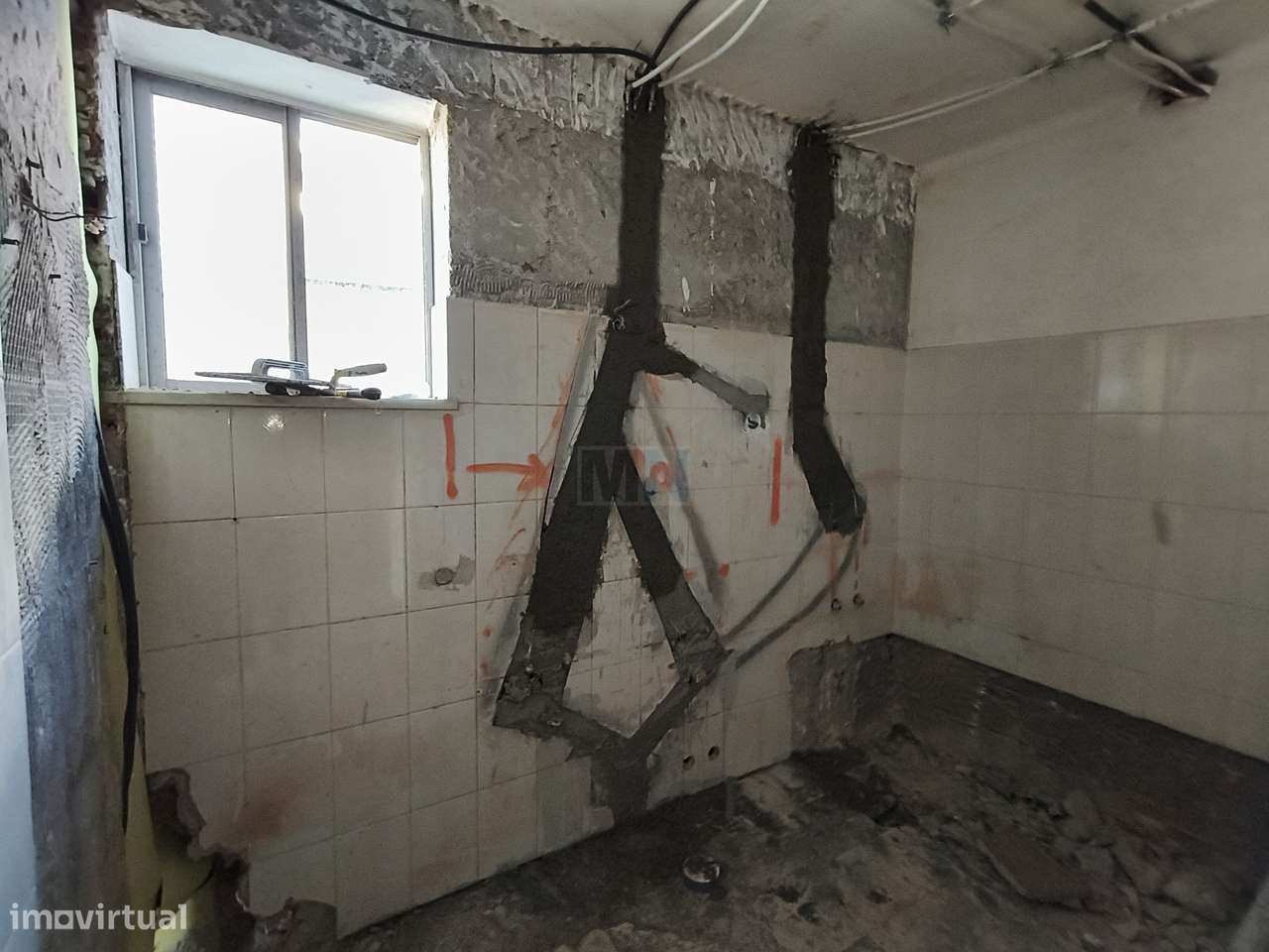 T3 com Garagem em Santa Clara-15