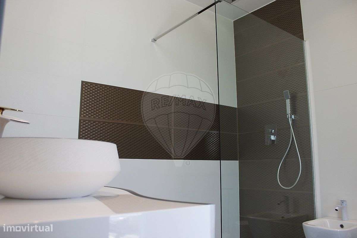 Moradia T5 para venda-13