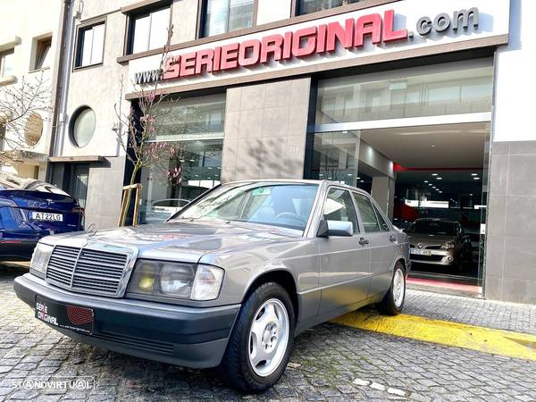 Mercedes-Benz 190 D 2.5 Turbo - 1