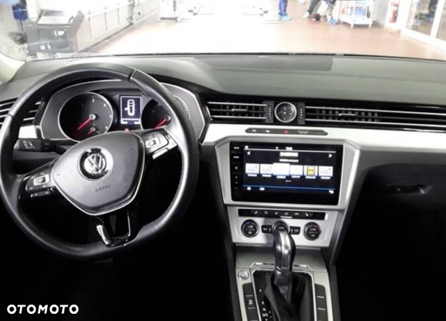Volkswagen Passat 2.0 TDI (BlueMotion Technology) DSG Comfortline - 7
