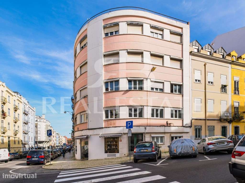 T3 com 1 suite - Renovado em CAMPO DE OURIQUE, ao lado do Jardim da...-18