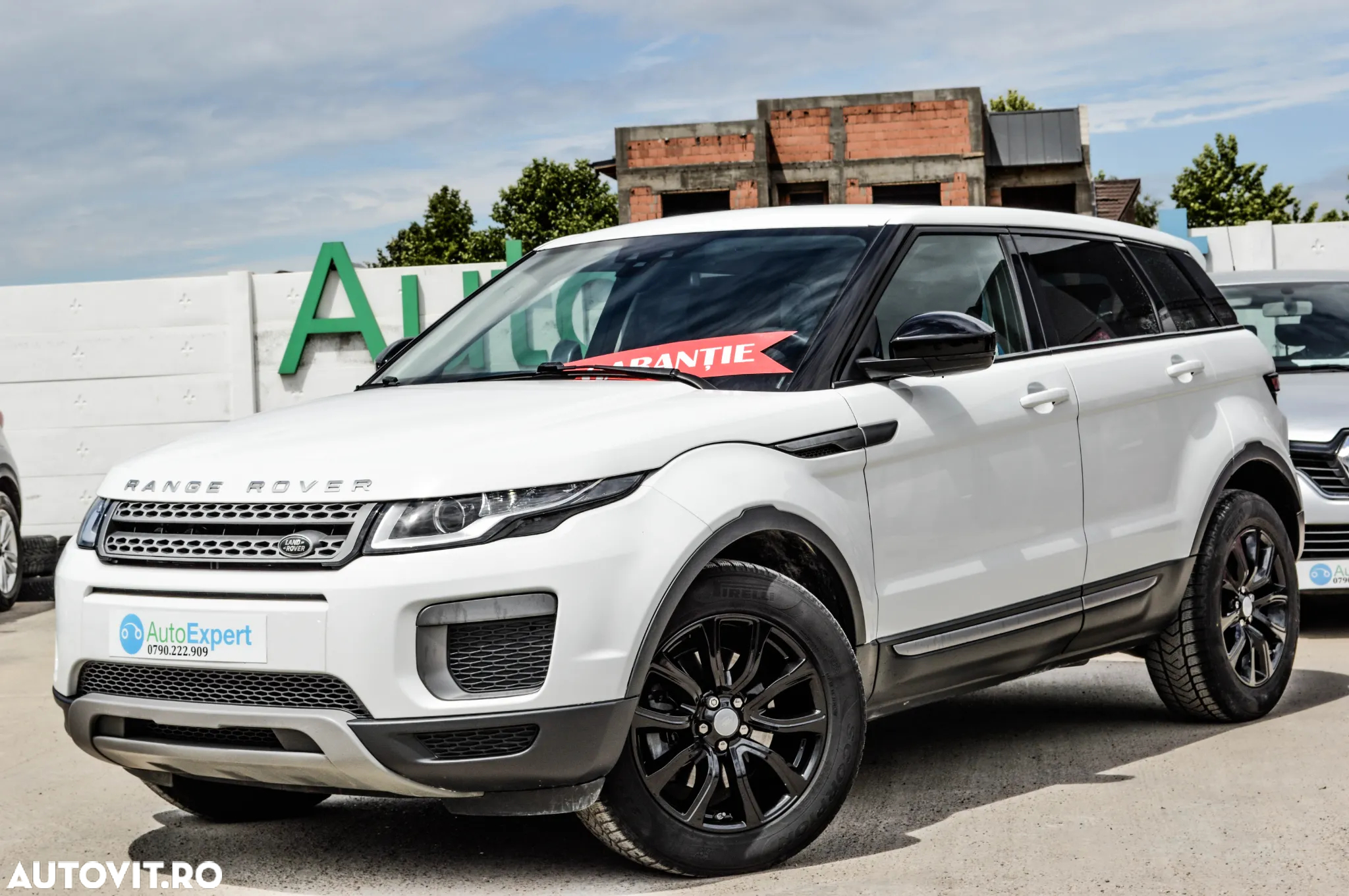 Land Rover Range Rover Evoque 2.0 D180 R-Dynamic SE - 12