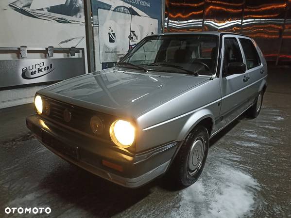 Mercedes-Benz W201 (190) - 32