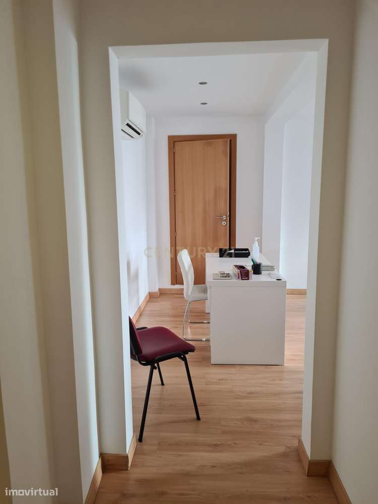 Prédio reabilitado no Centro histórico de Oeiras-23