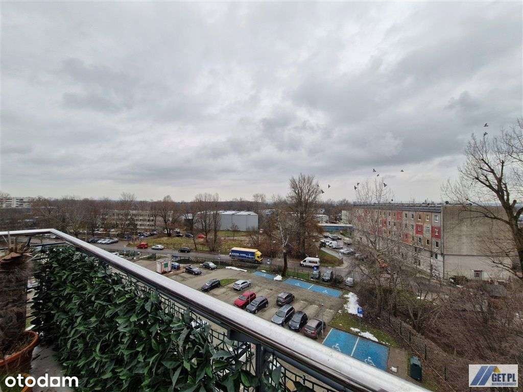 3 pokoje plus 50m2 tarasu z widokiem na południe-9