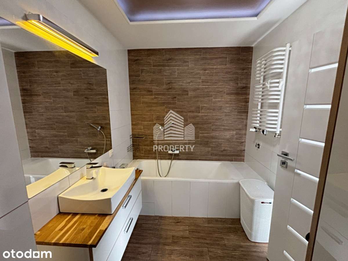 Teren ogrodzony,dwa m.postojowe,dwupoziomowe-19