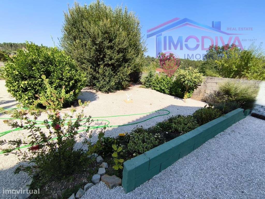 Moradia T3 recentemente renovada, com jardim em Graça, Pedrogão Grande-46