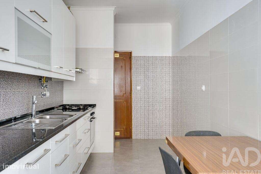 Apartamento T2 em Penha de França de 122,00 m2 - Grande imagem: 4/22