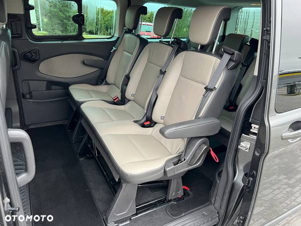 Ford Tourneo Custom 300 L2H1 VA Titanium - 28