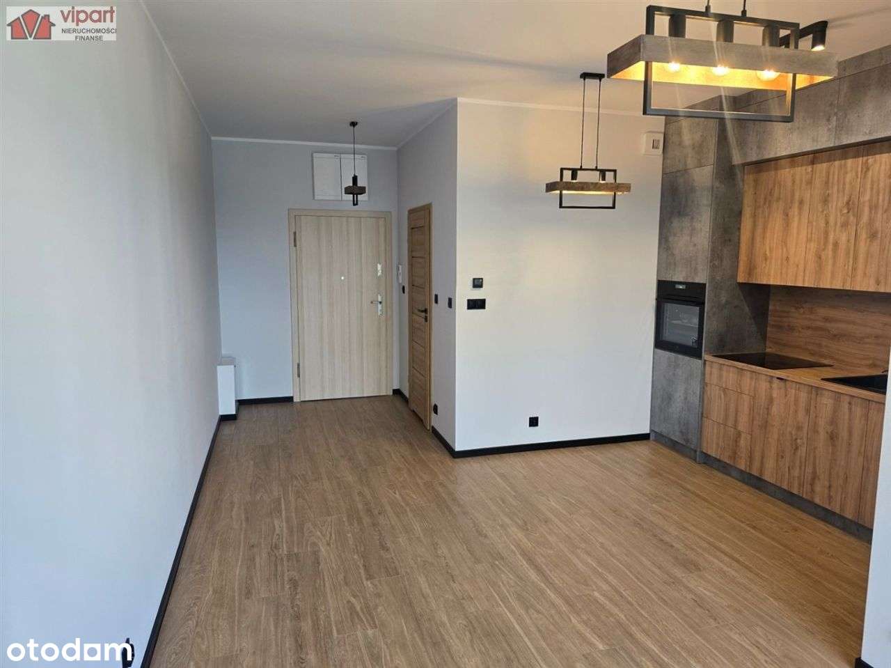 Przytulna kawalerka na osiedlu Panorama w Tychach-0