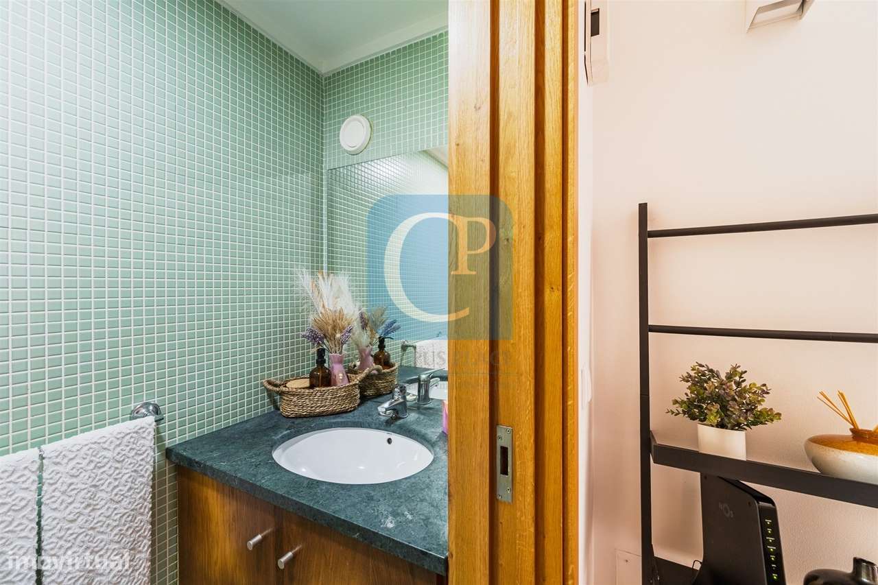 Apartamento T2 duplex no centro de Valongo-16