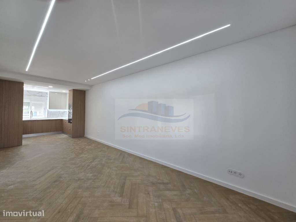 T3 Junto á Urbanização Vila Chã, com 2 WCS e Varandas - Totalmente ...-28