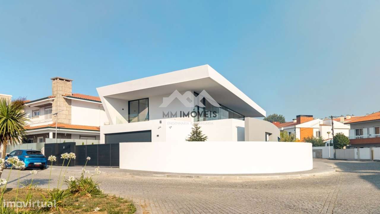 Moradia | T4 | Piscina | Maia-6