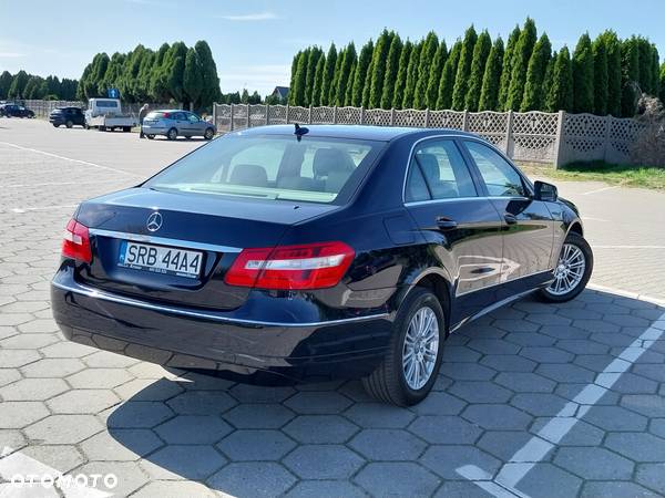 Mercedes-Benz Klasa E 200 CDI BlueEff Elegance - 19