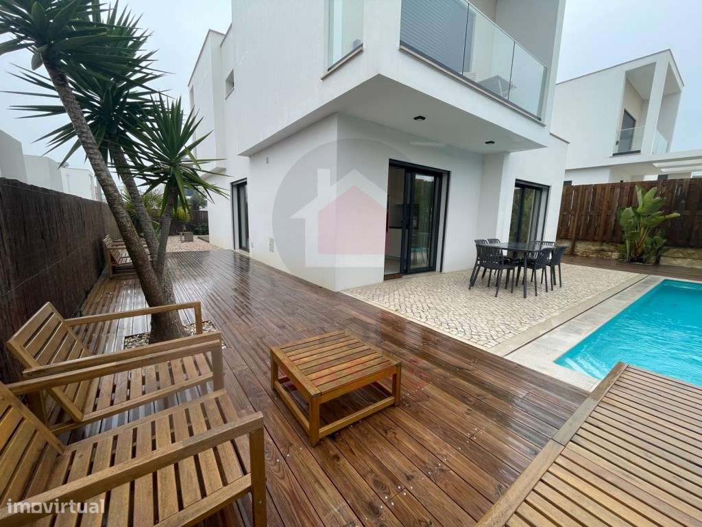 Moradia de arquitectura moderna com piscina privada-37