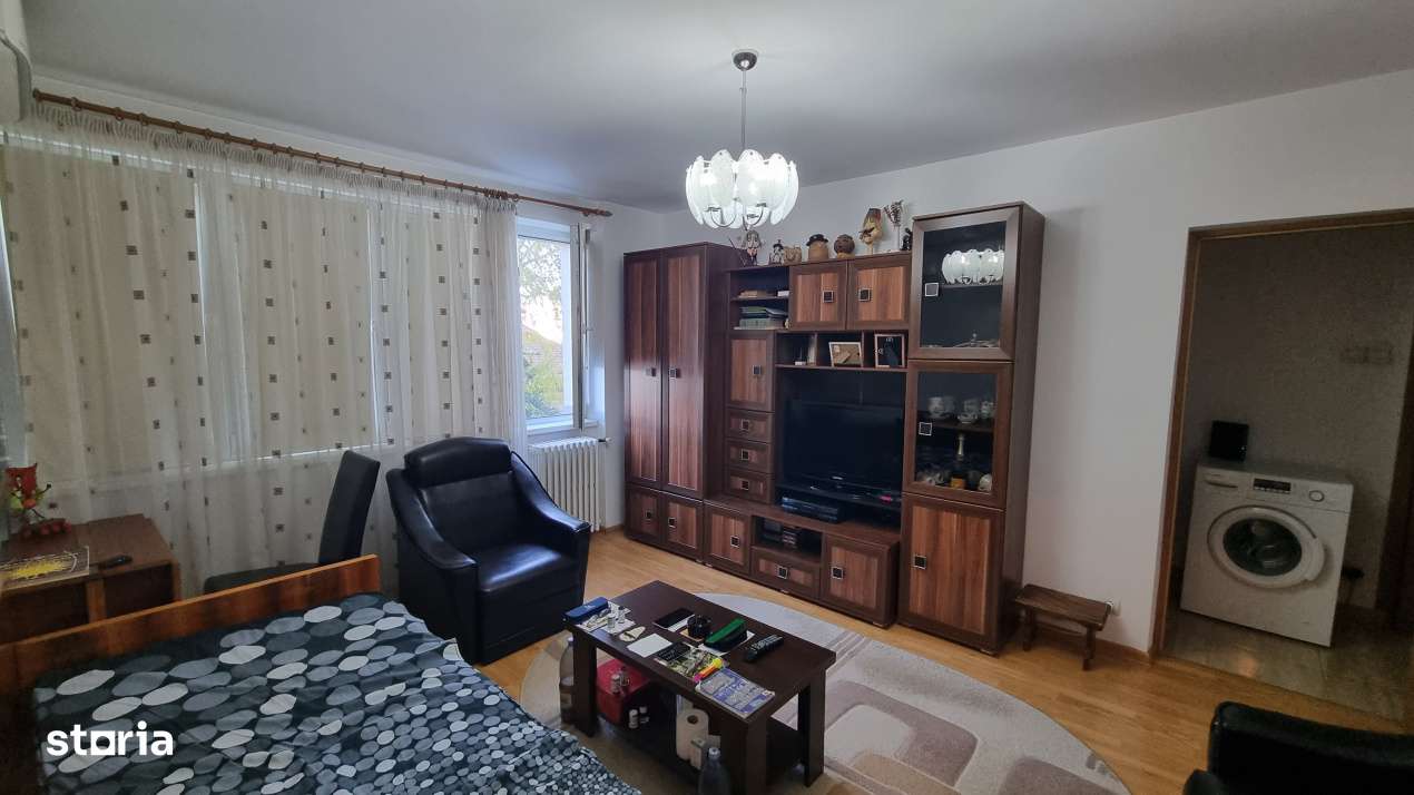 Apartament 3 camere Stefan cel Mare / Lizenu metrou-1