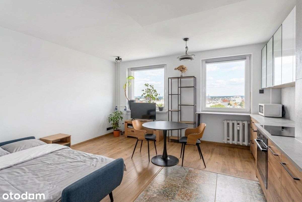 Od 1 Października, 3 pokoje odnowione mieszkanie