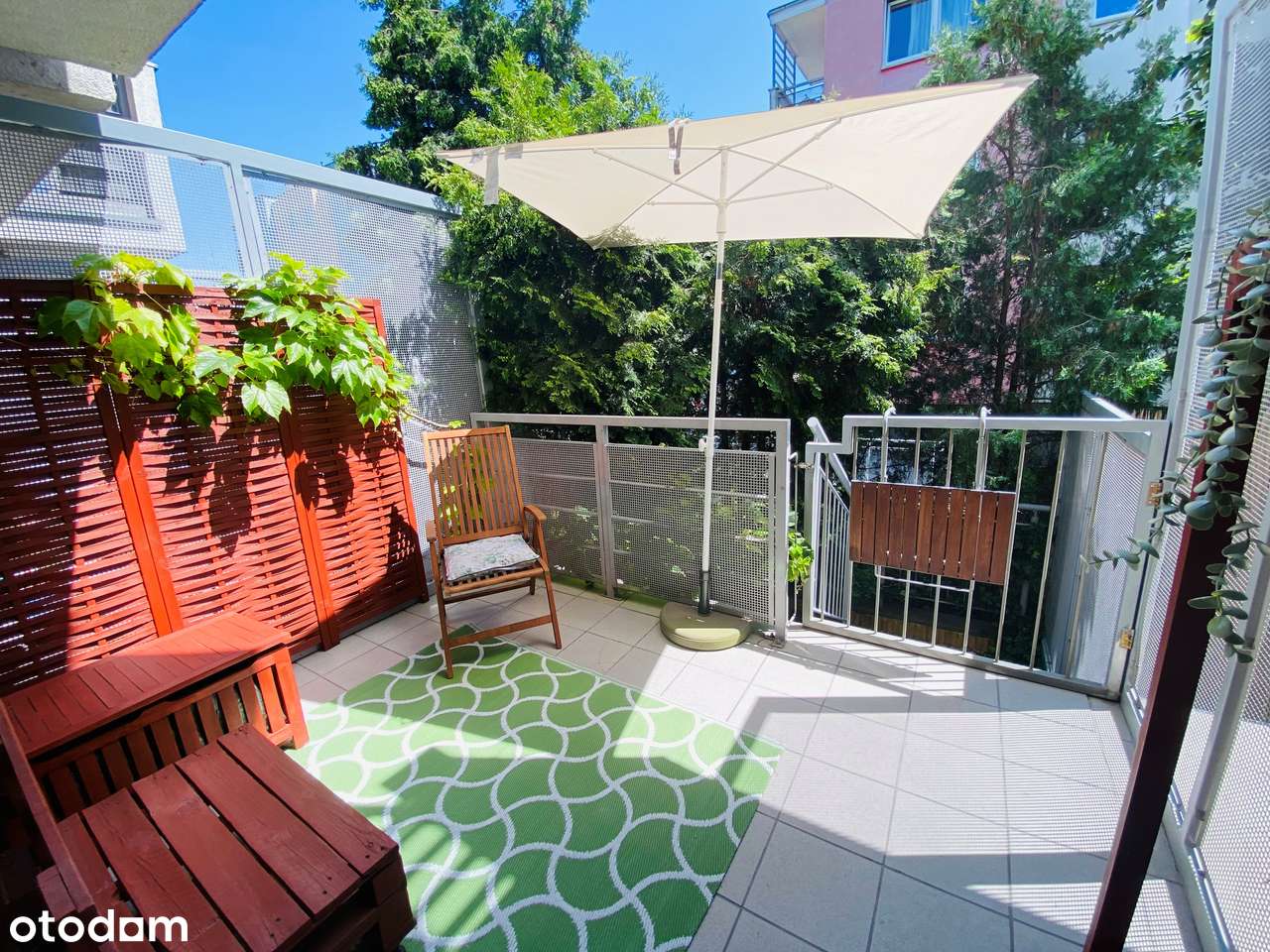 Mieszkanie z tarasem i balkonem - gotowe do zamieszkania-1