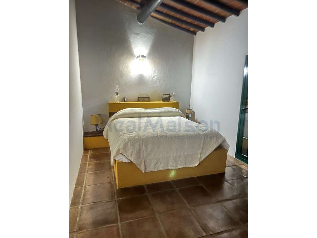 Vende-se Moradia T3 c/ Piscina em Vila Boim-26