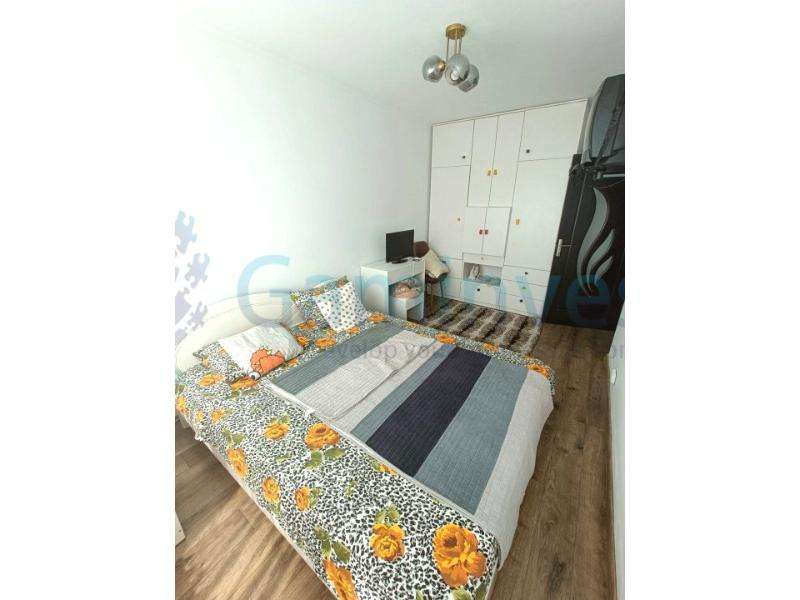 Gaminvest, Apartament cu 4 Camere, Decebal, Oradea, V4152 - Imagine principală: 1/12