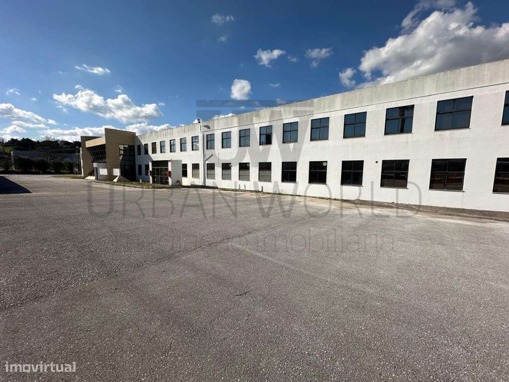 Armazém Industrial, Z. Industrial Torres Novas - Santarém, 12.056 m2-32