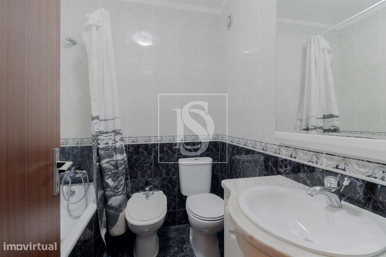 Apartamento T3 Venda em Santo António da Charneca,Barreiro-13