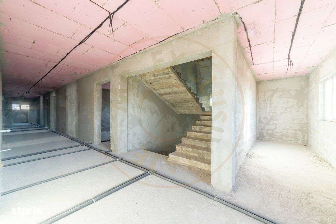 Proprietate cu potential pentru azil sau centru de ingrijire - Imagine principală: 4/15