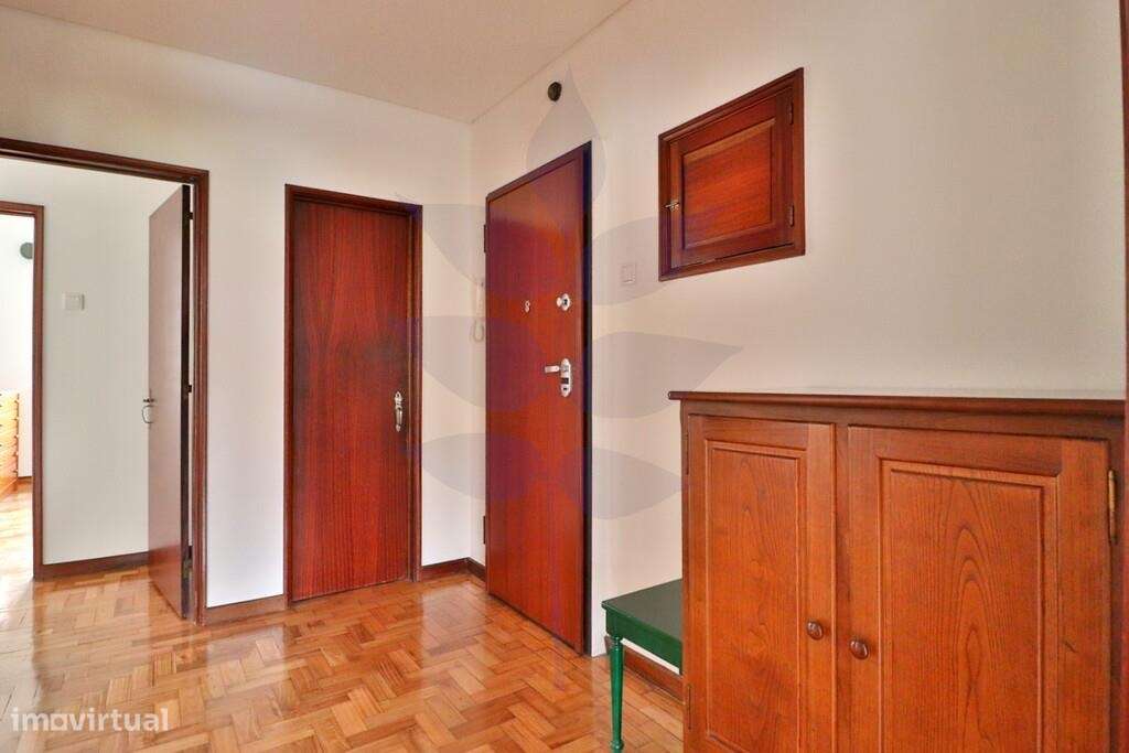 Arrendamento Apartamento T3 em São Victor - Mobilado e Equipado - Grande imagem: 4/23