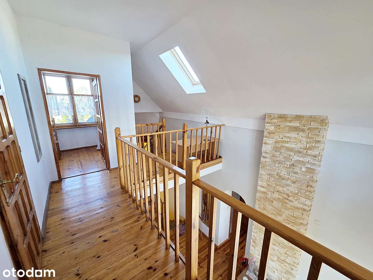 Dom o nietuzinkowej architekturze-11