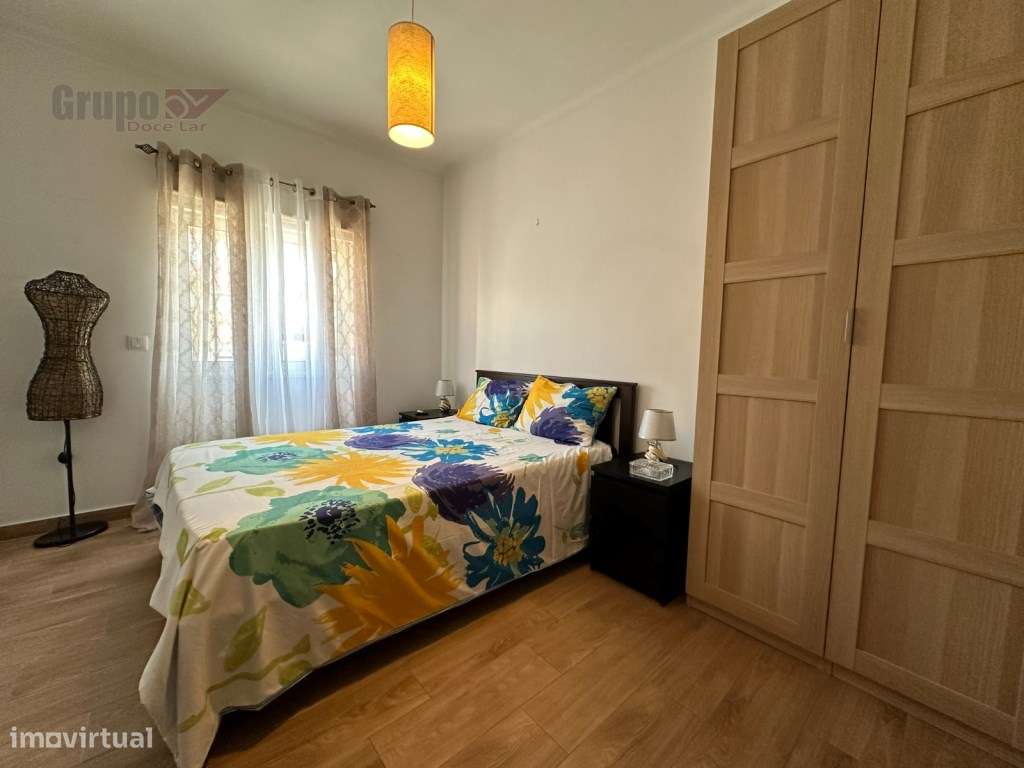 Excelente Apartamento T4 no Barreiro - Conforto e Modernidade-23