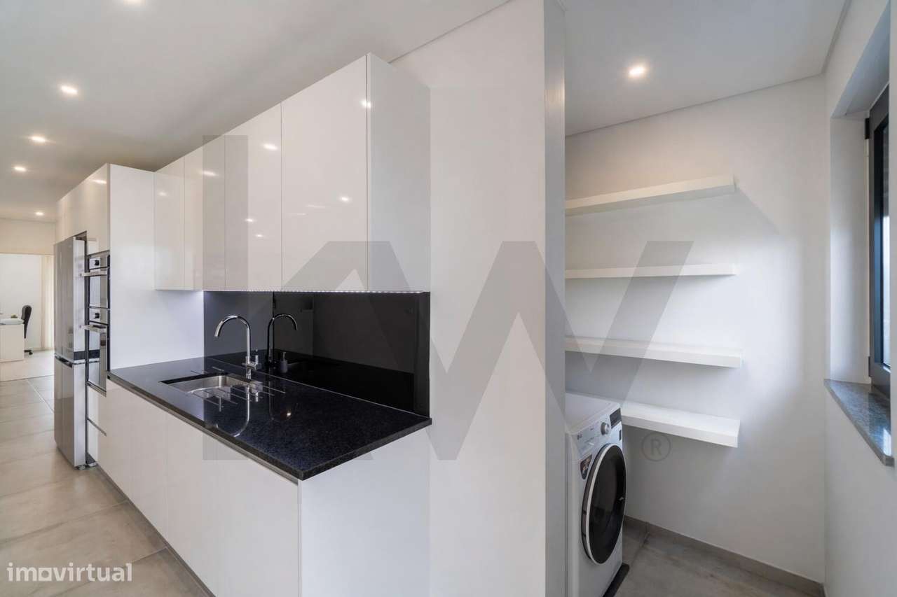 Exclusivo Apartamento T3 Contemporâneo de Alta Gama – Patacão, Faro-9