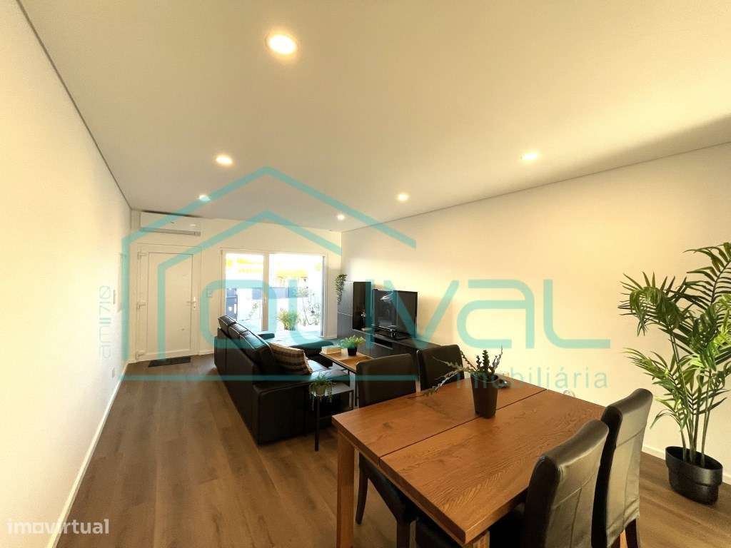 Moradia T3+1 Moderna com Piscina Privada - Conforto, Elegância e Fu...-0