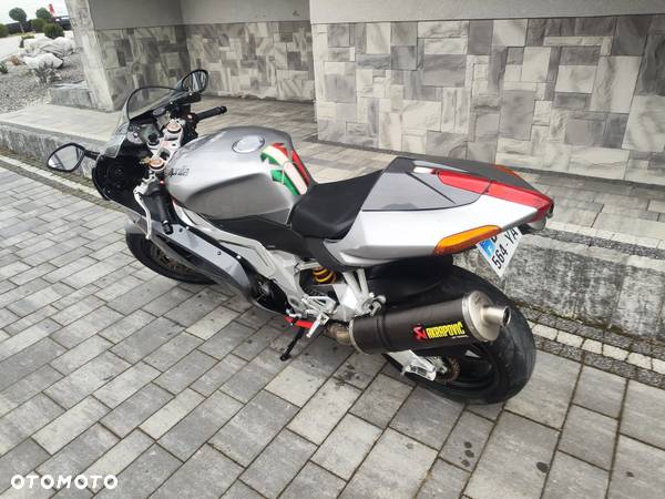 Aprilia RSV - 22