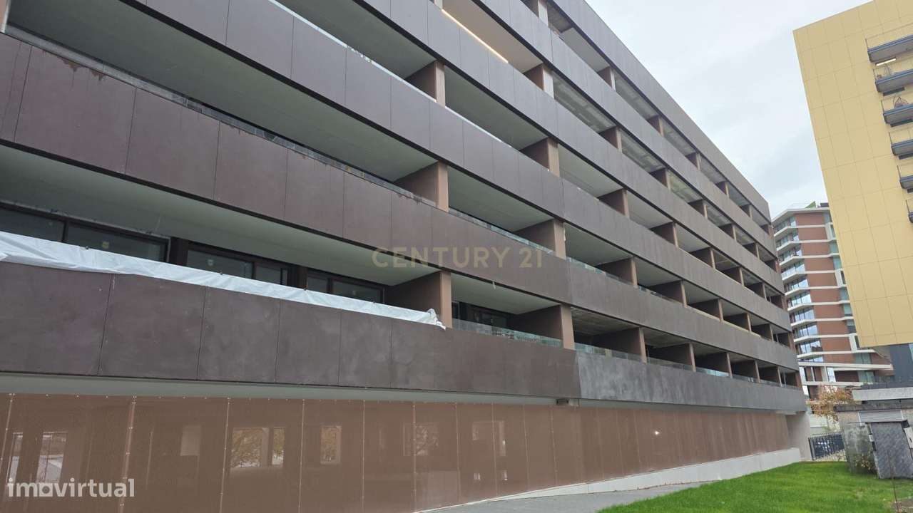 Apartamento T4 - 4 Suites e Piscina Privativa | Empreendimento Douro N-35