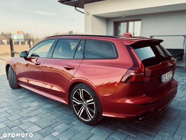 Volvo V60 T8 AWD Twin Engine Geartronic R-Design - 11