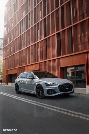 Audi RS4 TFSI Quattro Tiptronic - 7