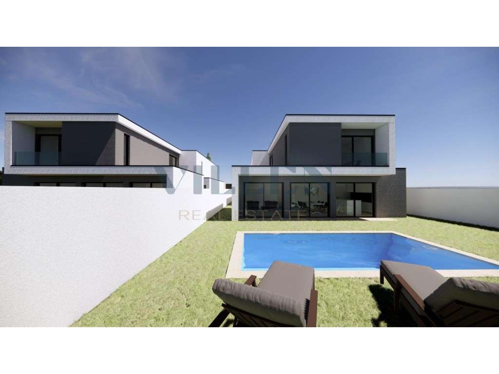 Terreno em Santo Tirso - Oportunidade Exclusiva - Mais