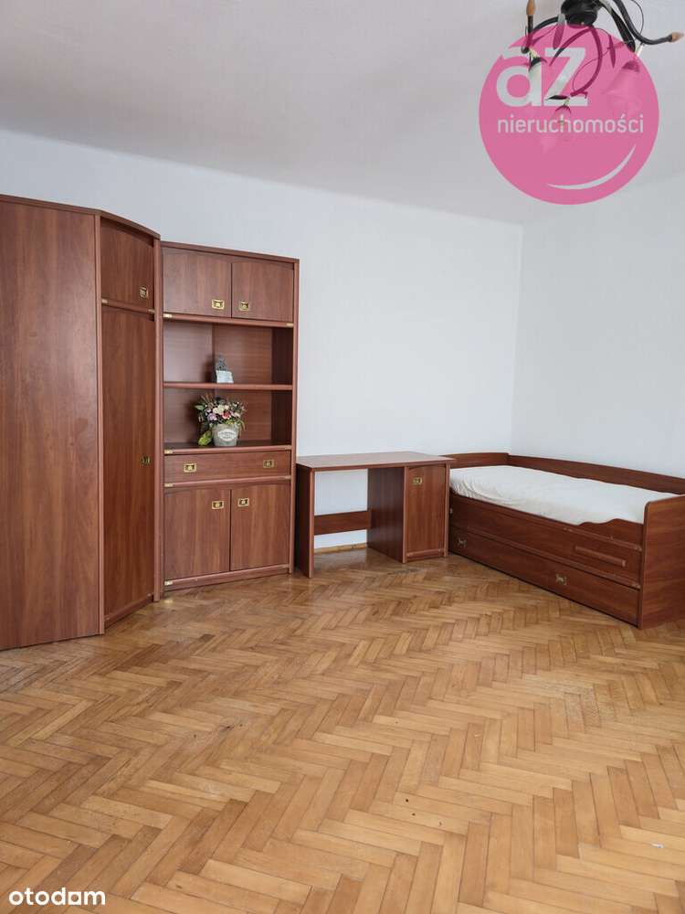Dom jednorodzinny z suterenami i poddaszem,Lipinki-4