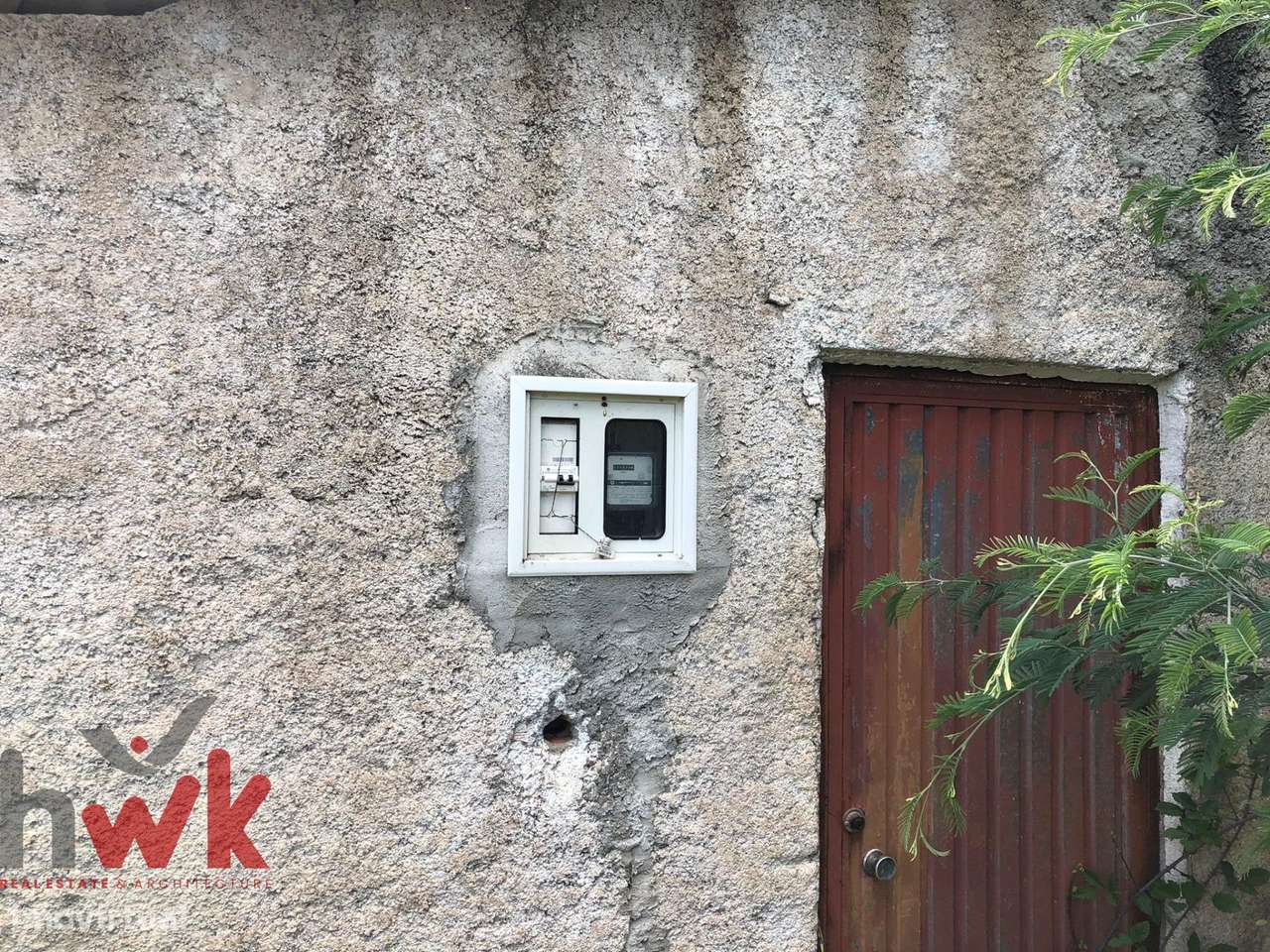 Terreno agrícola com oliveiras e casa de arrumos com 35m2 - Grande imagem: 4/13