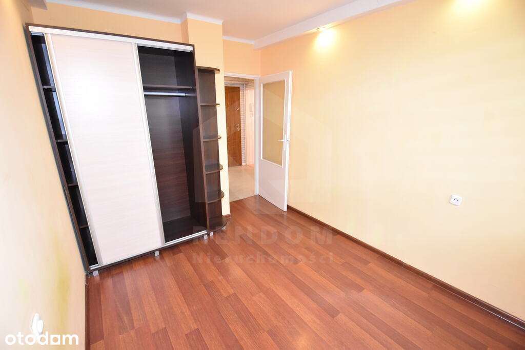 Na sprzedaż przytulne mieszkanie-4